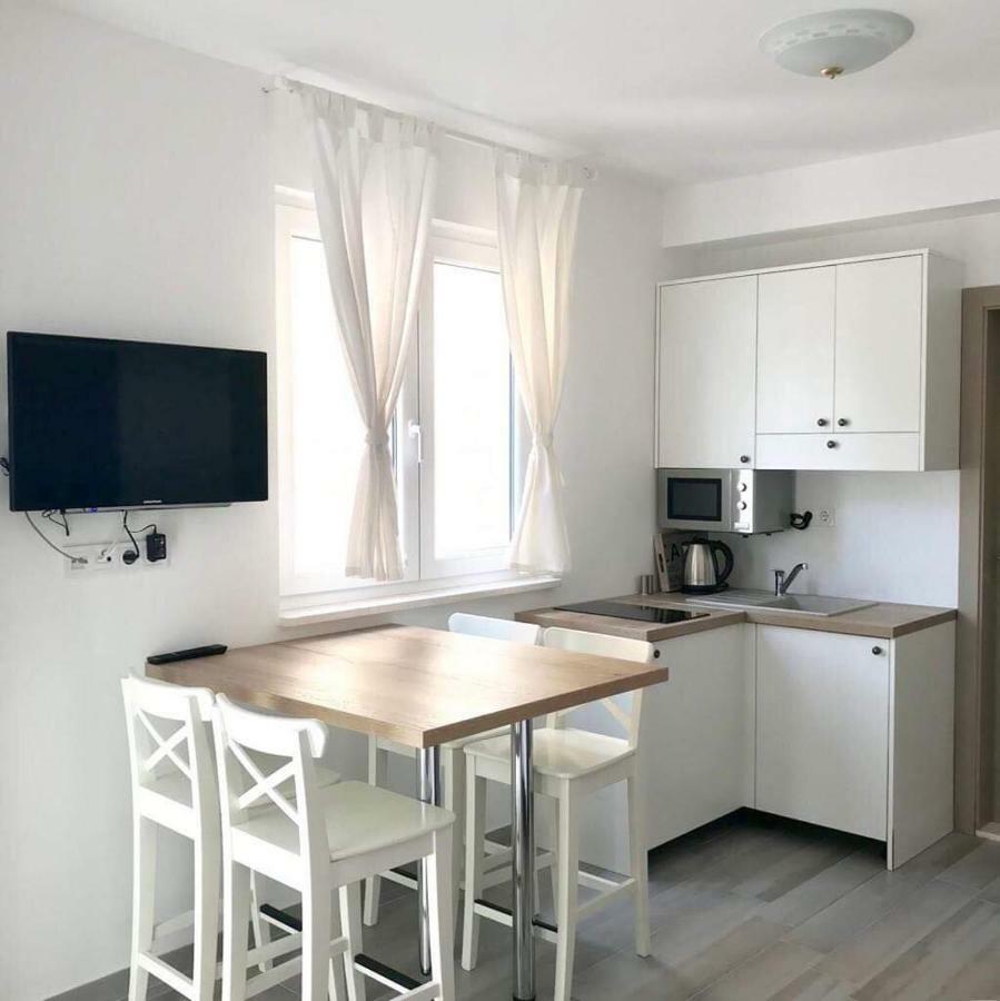 Cocoville Beach House- Makarskaアパートメント エクステリア 写真