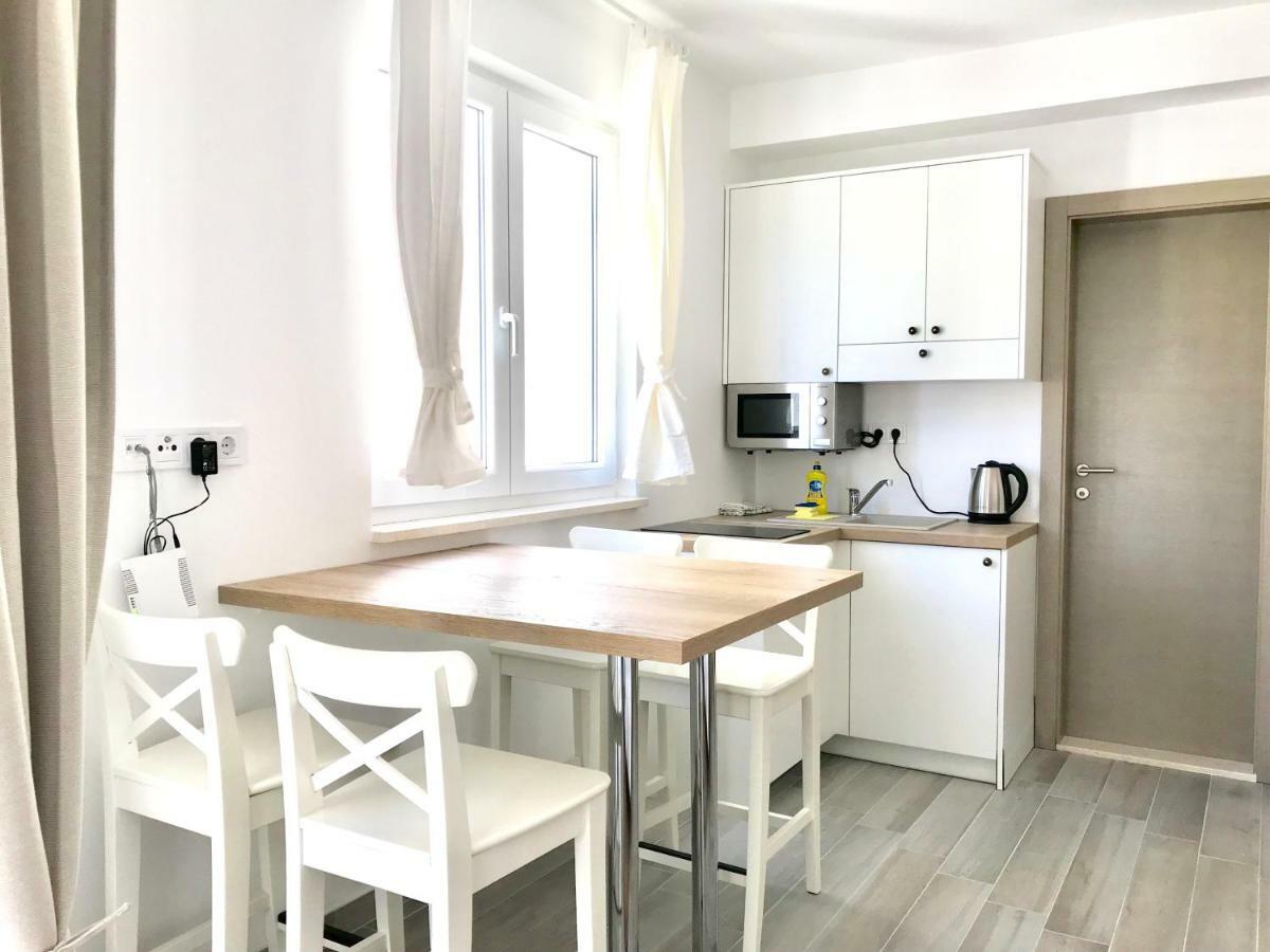 Cocoville Beach House- Makarskaアパートメント エクステリア 写真